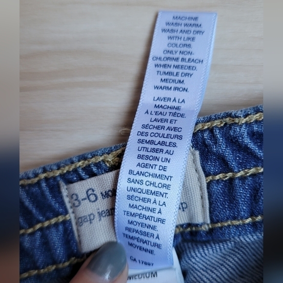 BABY Gap jeans | 3-6 month | heart knee detailing | - Picture 7 of 8
